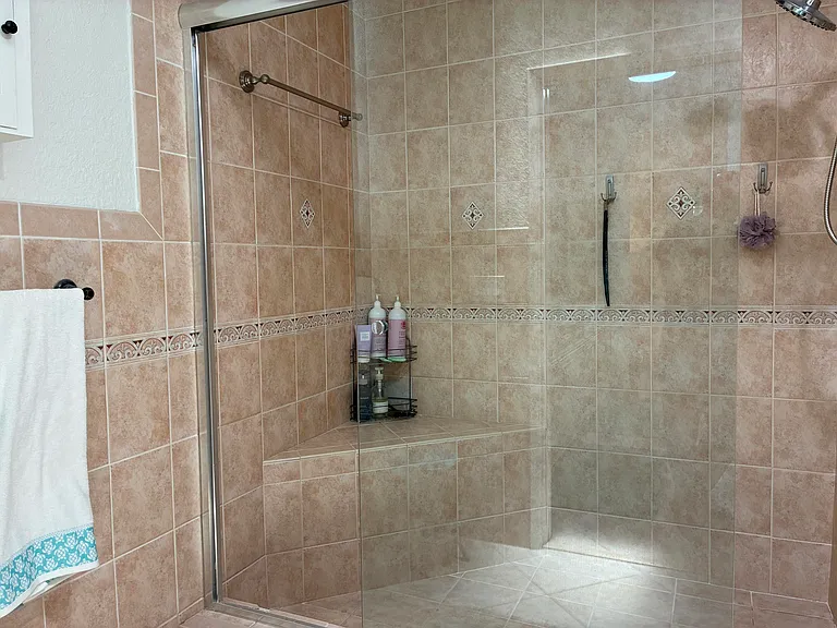 7895 La Mirada Dr — Photo 10