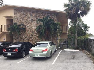 203 NE 3rd St #7, Hallandale Beach, FL 33009