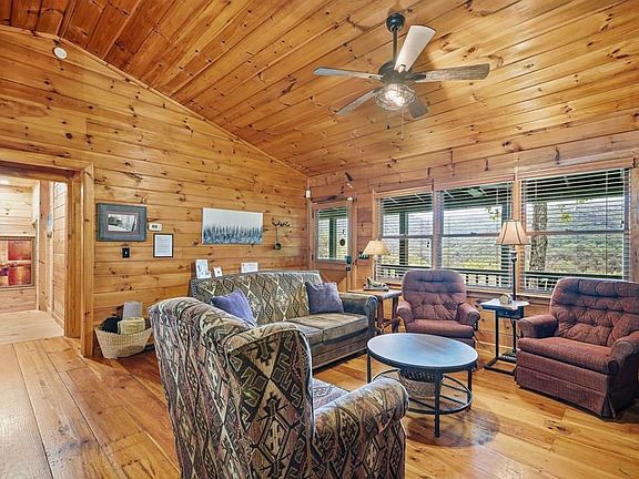 3rd image of 399 Laurel Mountain Rd