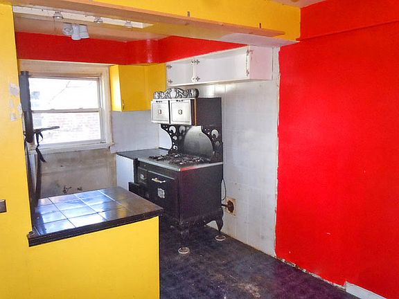 5th image of 1621 W Glenlake Ave APT 2W