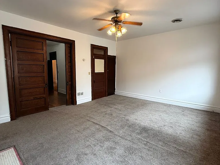 1309 E Carson — Photo 27
