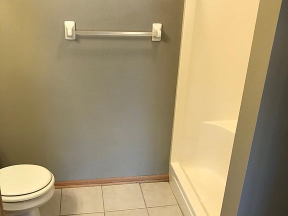 5th image of 1325 SE Florence Dr Unit 206
