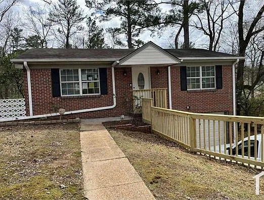 3 bed, 1700 sqft, $1,500 — Photo 2