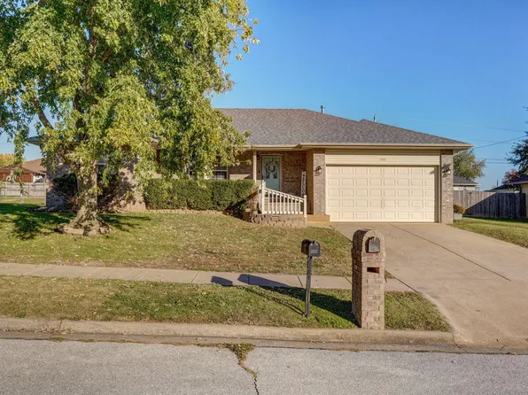 538 N Basswood Avenue, Republic, MO 65738