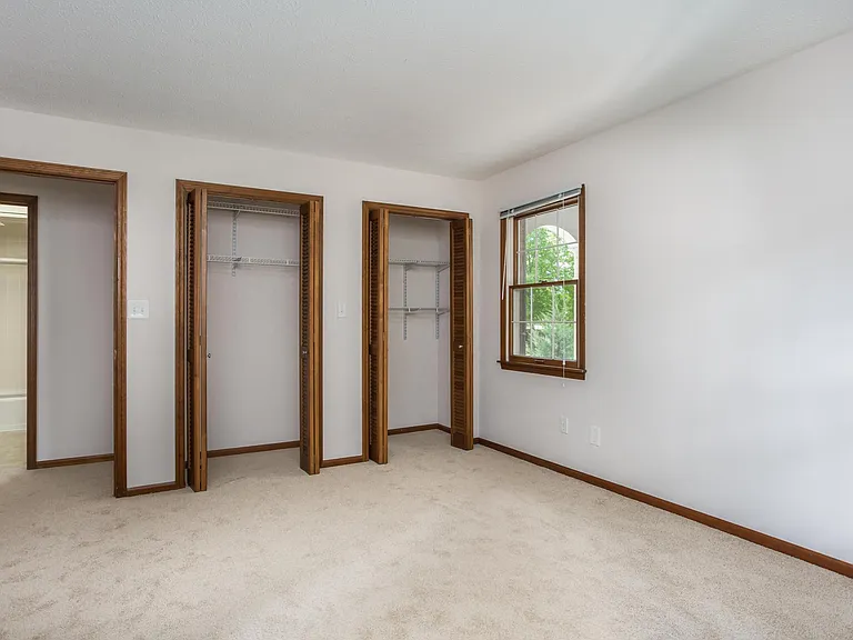 285 N Sandusky St #1 — Photo 4