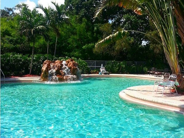 2nd image of 5640 NW 61st St APT 1418