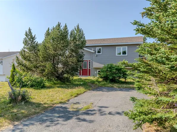 15 MCEVOY Street, Torbay, NL A1K1C2