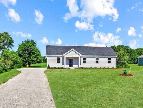 524 E Ridge Rd, Shawboro, NC 27973