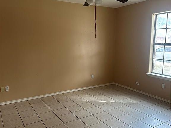 5th image of 1213 Prosperity Dr #D