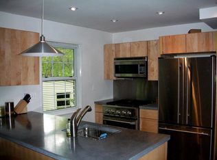 201 N Edison St, Arlington, VA 22203