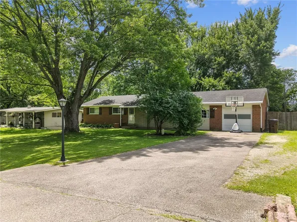 1752 Nugget Ct, Dayton, OH 45432