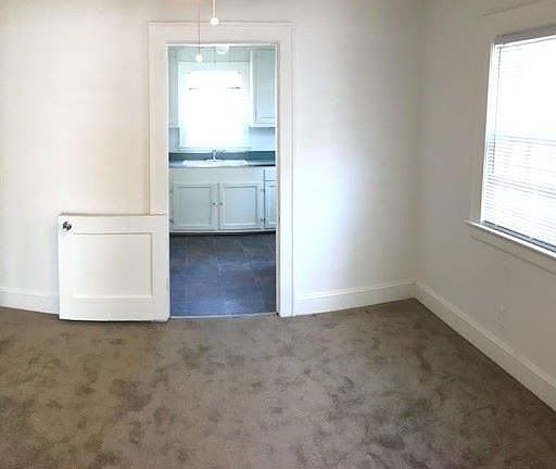 5th image of 409 Roselynn Ln