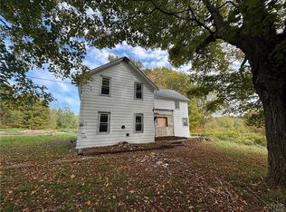 210-16 Goodfellow Rd, Fulton, NY 13069