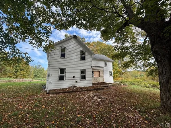 210-16 Goodfellow Rd, Fulton, NY 13069