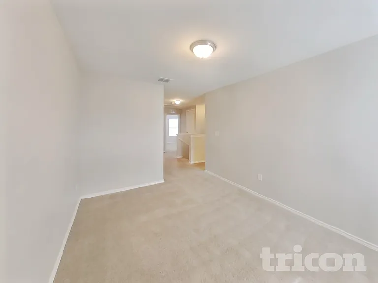 10718 Castello Cyn — Photo 15