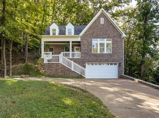304 Spring Pl, Nashville, TN 37221