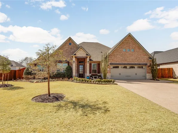 1911 Spanish Moss Dr, College Station, TX 77845