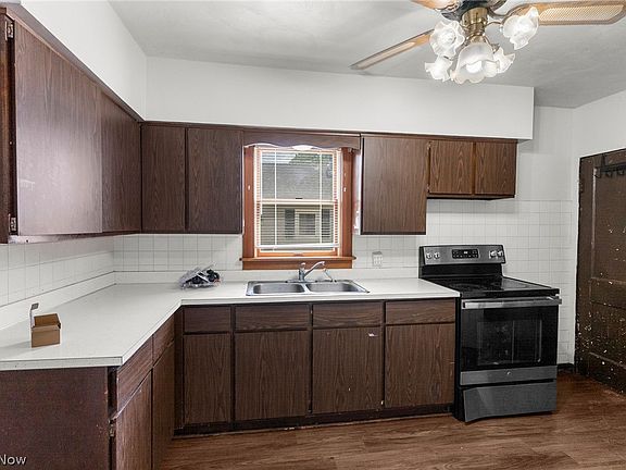 3rd image of 84 Prospect St