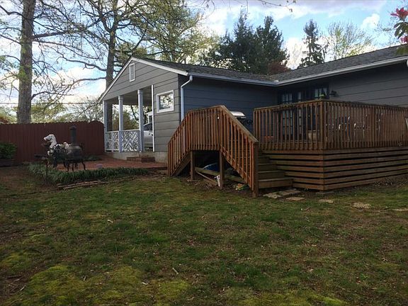 5th image of 4304 Thornwood Dr
