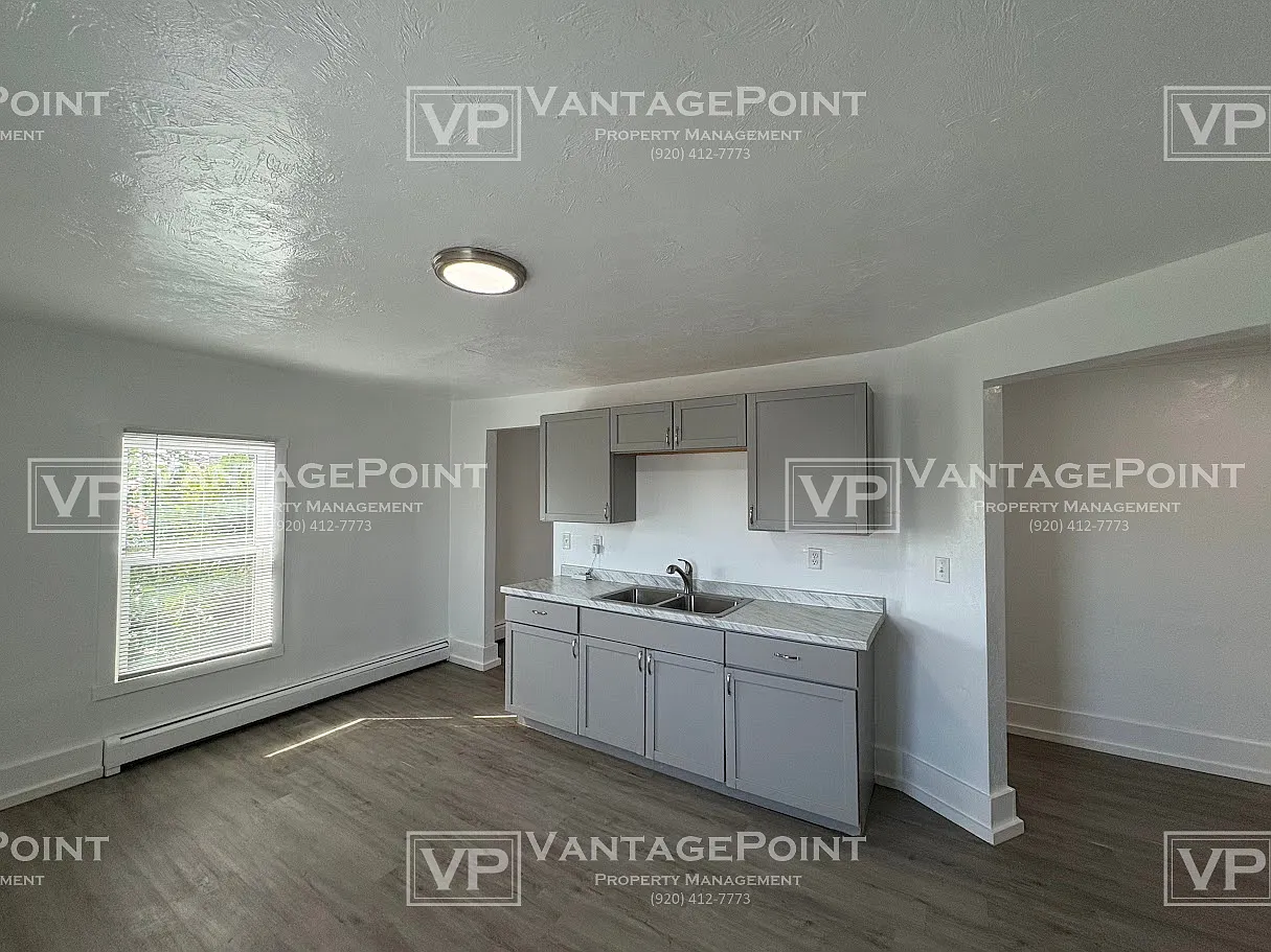 139 West 7th Avenue - 3 — Photo 3