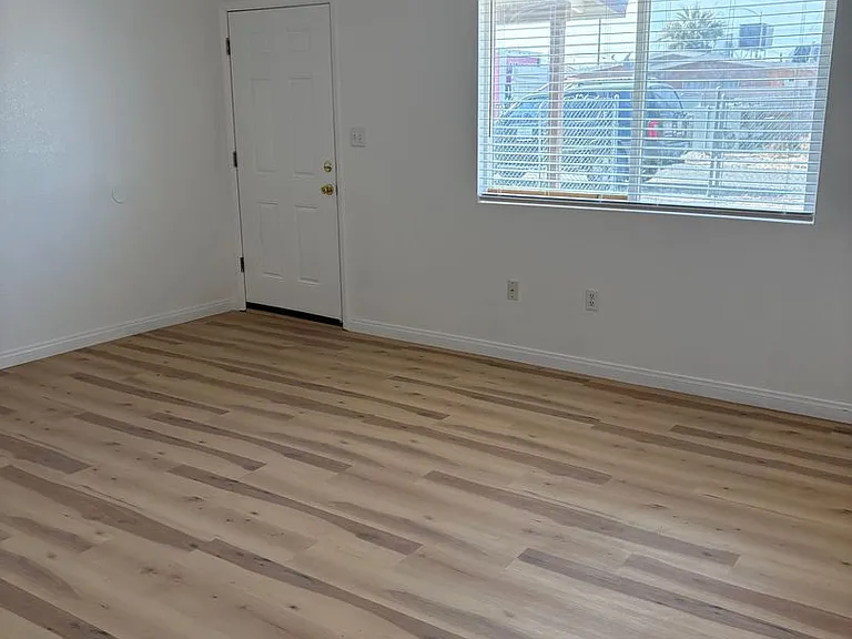 5230 E Owens Ave — Photo 7