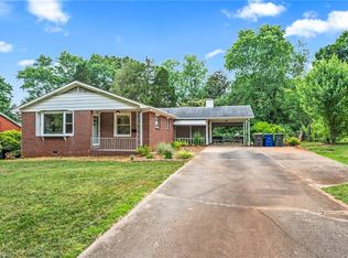 1230 Wedgewood Dr, Winston Salem, NC 27103