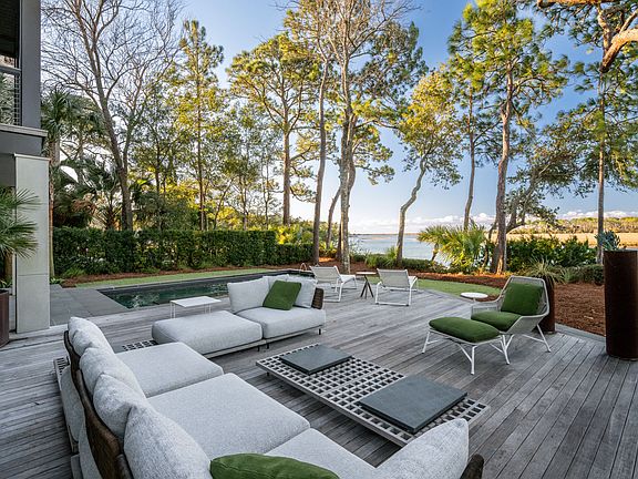 3rd image of 12 Little Rabbit Ln