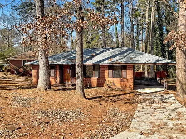 4227 Pine Cir, Forest Park, GA 30297