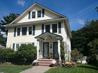 493 Weld St #2, West Roxbury, MA 02132