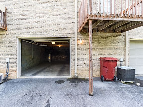 Back Entrance_10042023