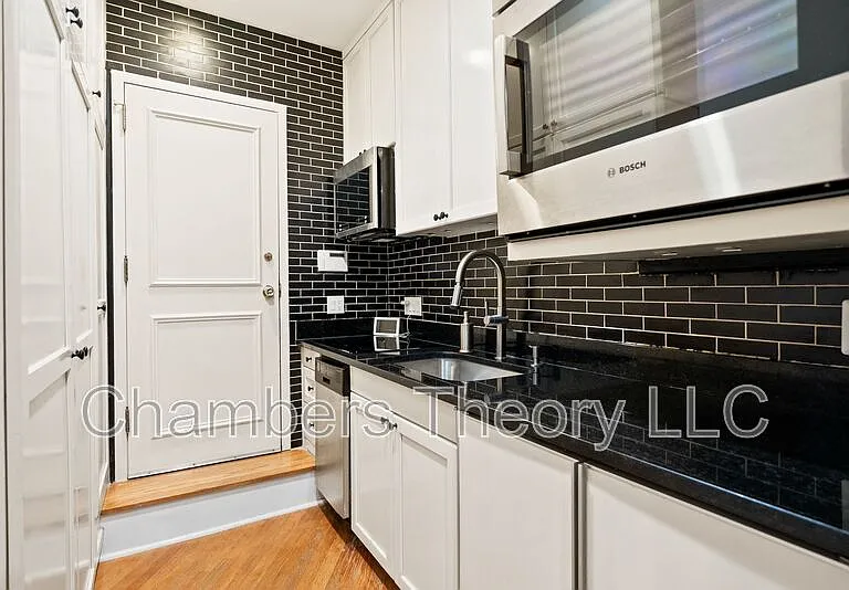 2131 South St NW — Photo 9