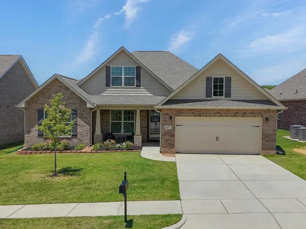 607 Magnolia Cove Ln SW, Hartselle, AL 35640