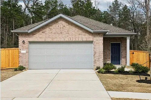 2211 Meadow Park Dr Photo 1
