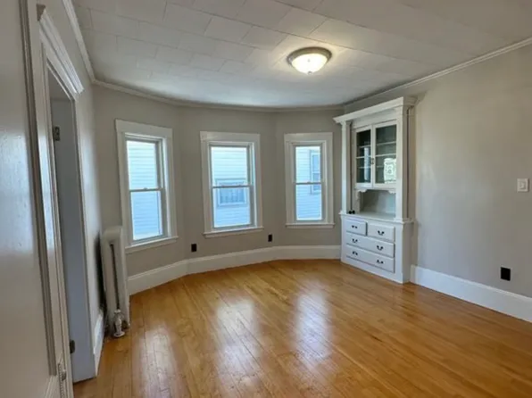 269 Boston Ave Floor 2, Medford, MA 02155