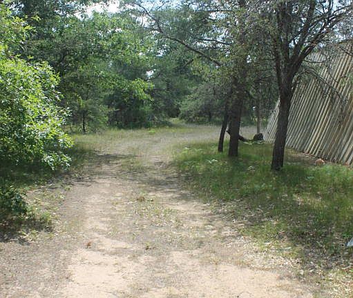 5th image of 99 Crestwood Dr