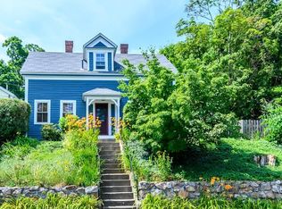 75 Stevens St, Andover, MA 01810