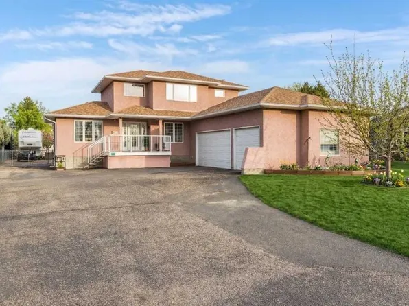 512 W 11th St, Cypress County, AB T1B 0K4