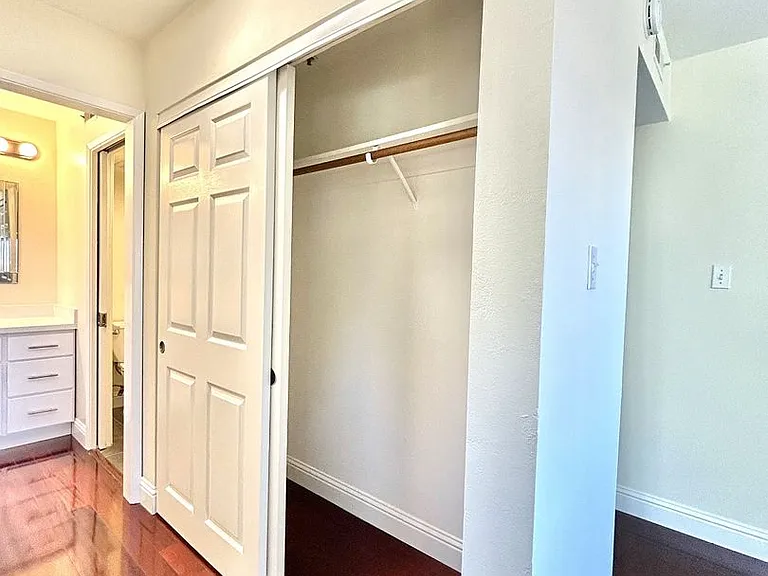 2 Elm St #100 — Photo 10