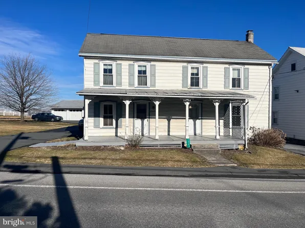 1563 Main St, East Earl, PA 17519