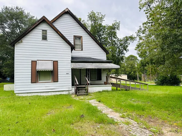 303 W Chattahoochee St, Fitzgerald, GA 31750