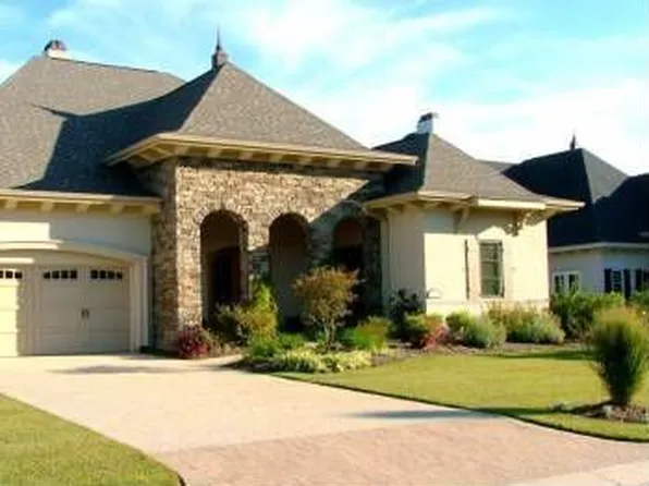 1501 S Moorings Dr, Wilmington, NC 28405