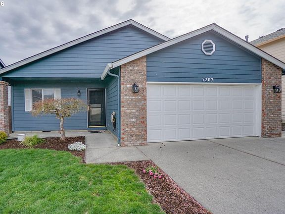 2nd image of 3207 NE 171st Ave