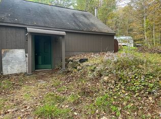 1 Sharon Ln, Mount Holly, VT 05758