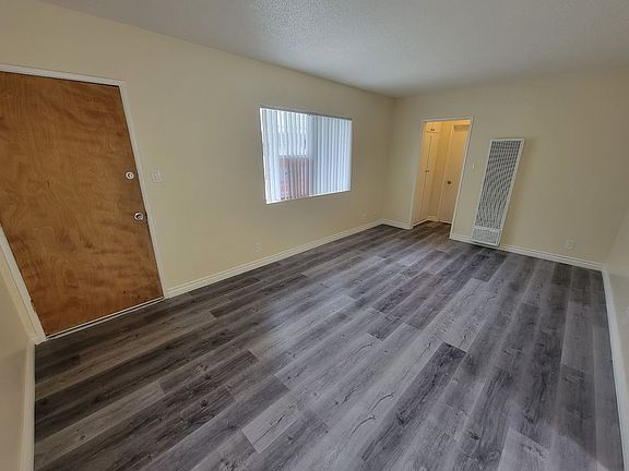 2nd image of 4350 W 130th St APT 10