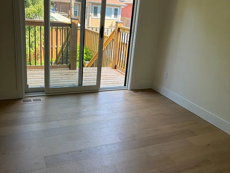 376 Mitchell Ave — Photo 15
