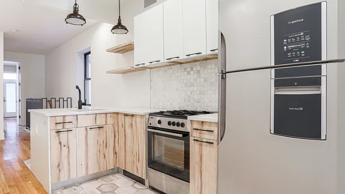 Rented by Nooklyn NYC LLC | media 12