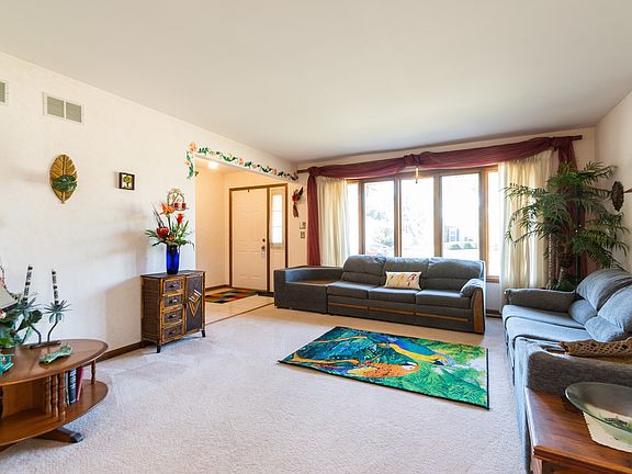 5th image of 7913 161st St