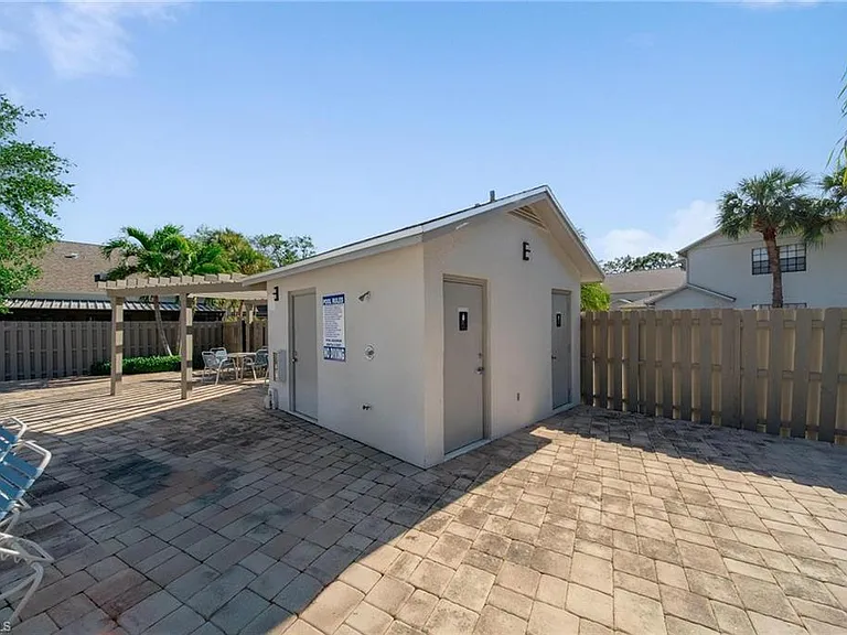 820 Meadowland Dr #D — Photo 28