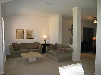 2nd image of 1209 Maplewood Ct