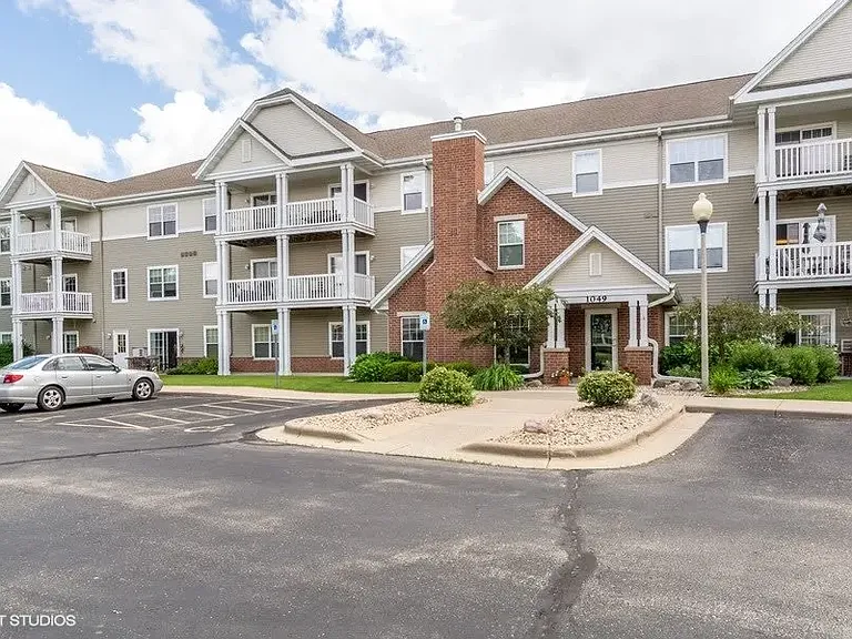 Prairie Oaks II Senior Apartments — Photo 2